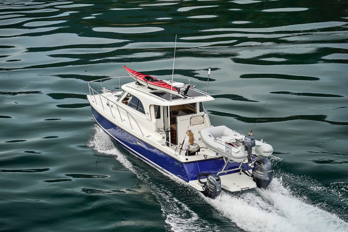 power catamaran outboard